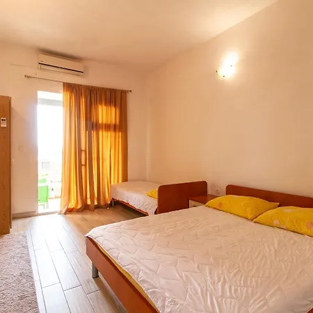 Aurora Apartment