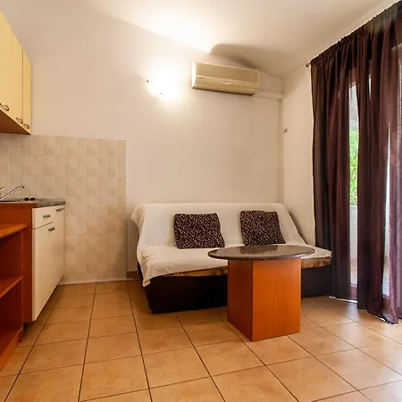 Aurora Apartment