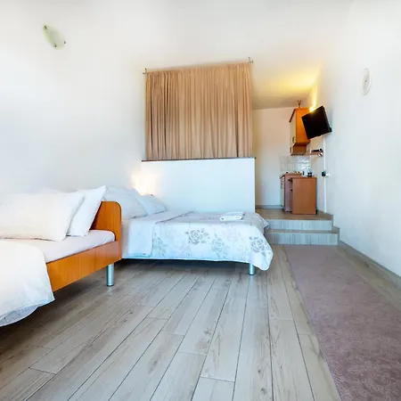 Aurora Apartamento Neum