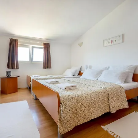Apartamento Aurora *