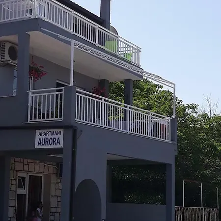Aurora Apartamento Neum